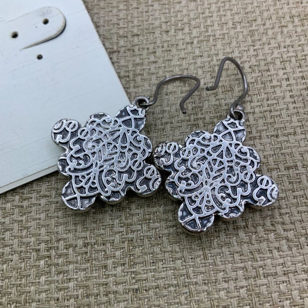 Lucky Brand Distressed Silver Tone Faux Turquoise Blossom Dangle Earrings - Picture 3 of 5